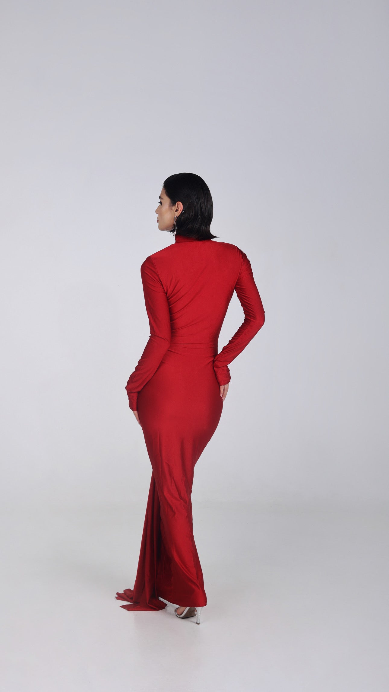 TESSY LONG SLEEVE TWISTED MAXI DRESS IN RED